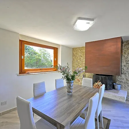 Casale Divino Villa *
